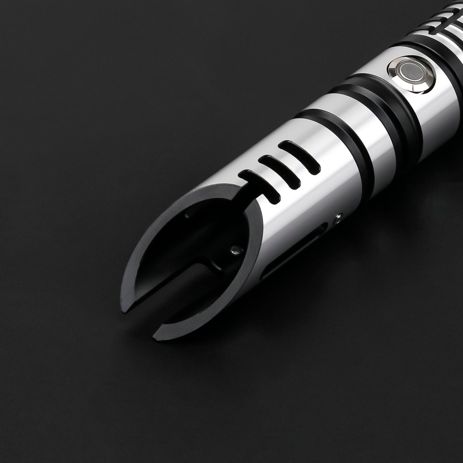 Eternal Guardian – ShadowBorne Combat Saber