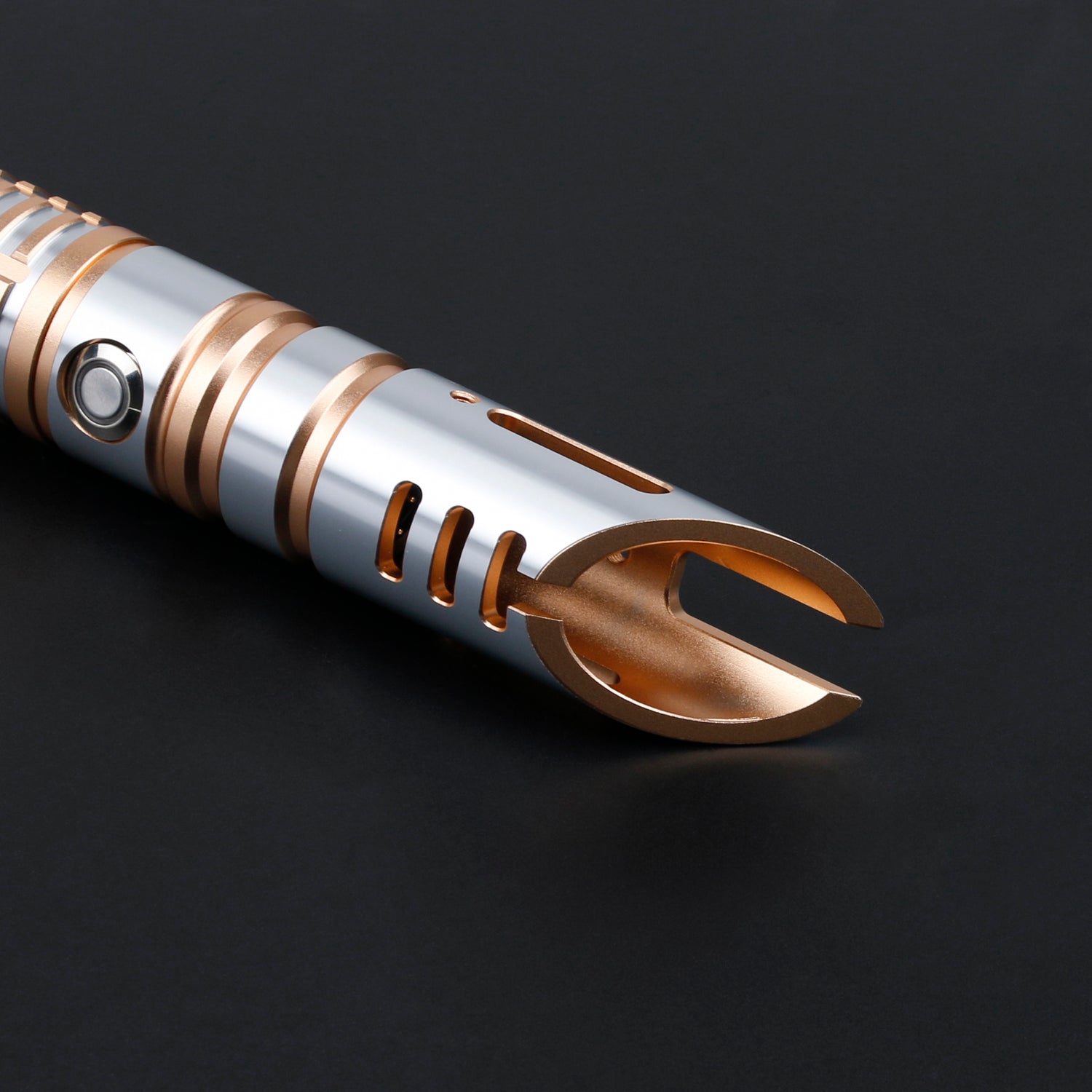 Eternal Guardian – ShadowBorne Combat Saber Gold
