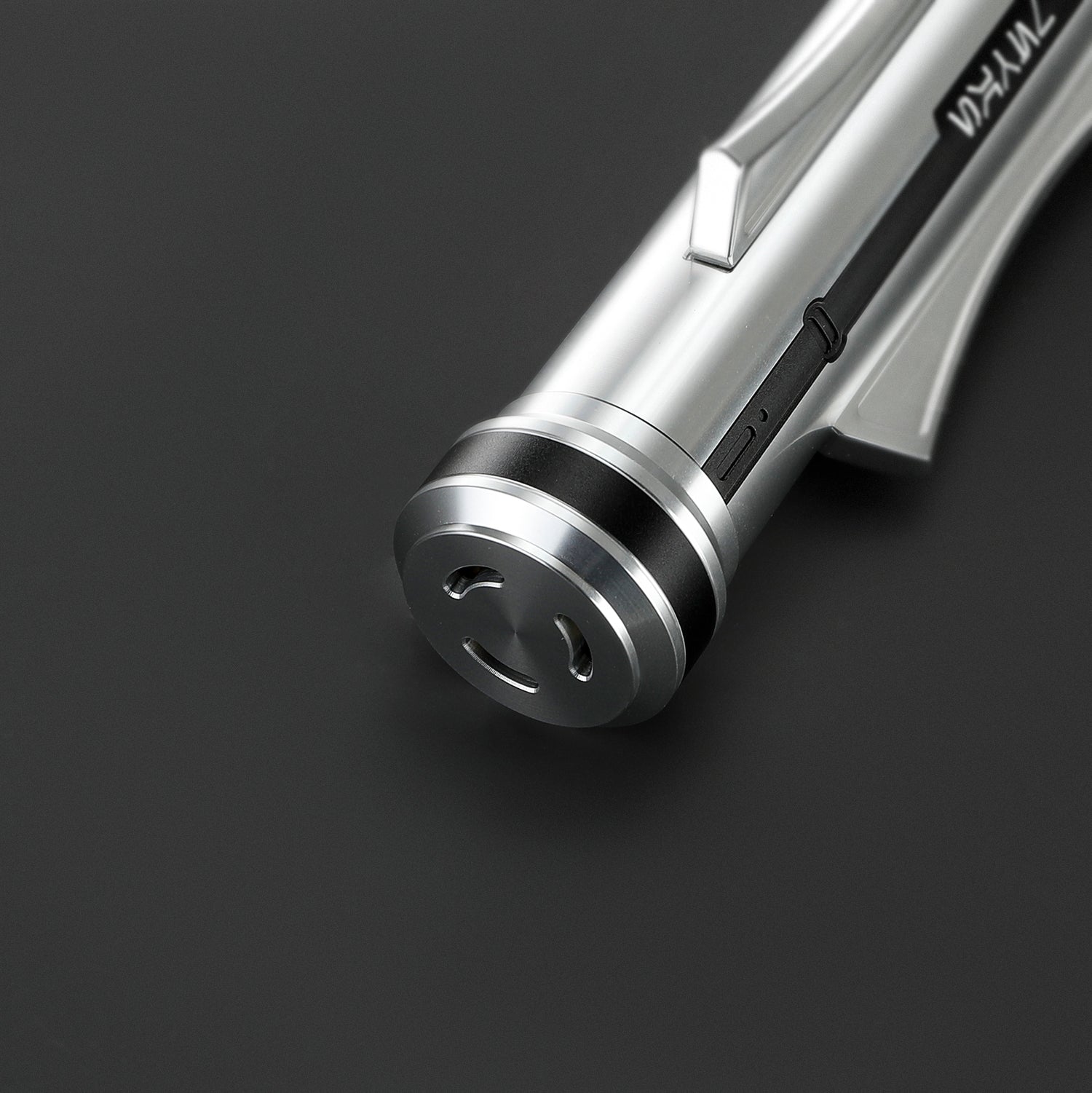 Raven V1 – Legacy Saber