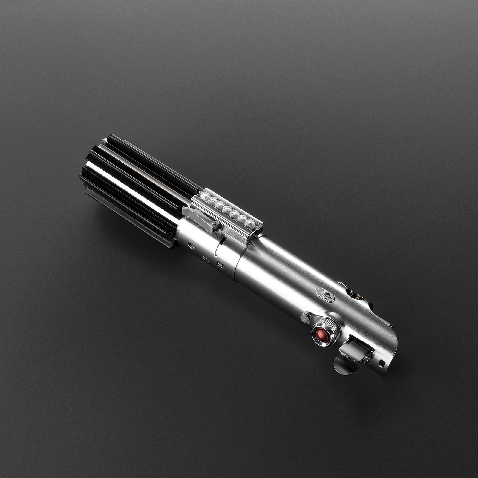 Luke E4 V1 – Legacy Saber