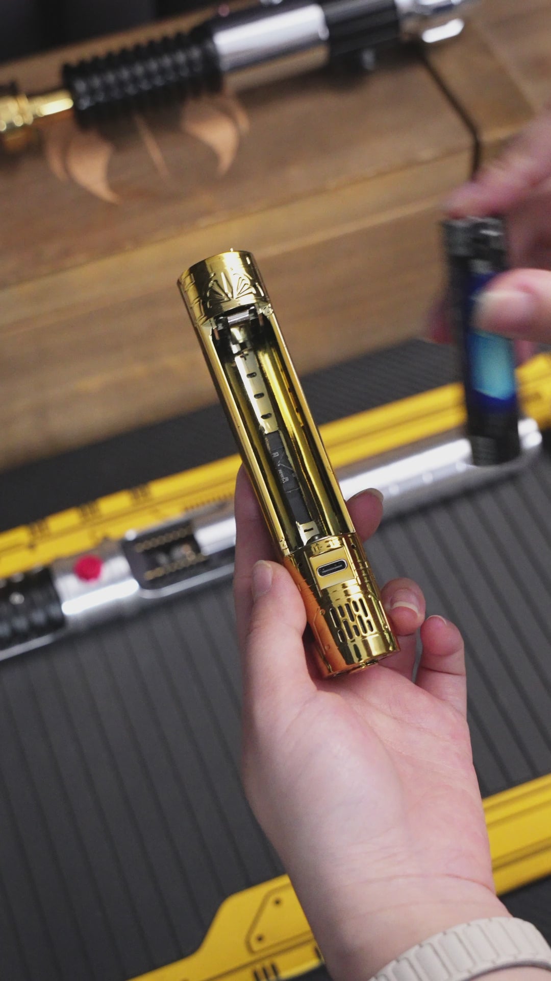 Vos - Legacy Saber